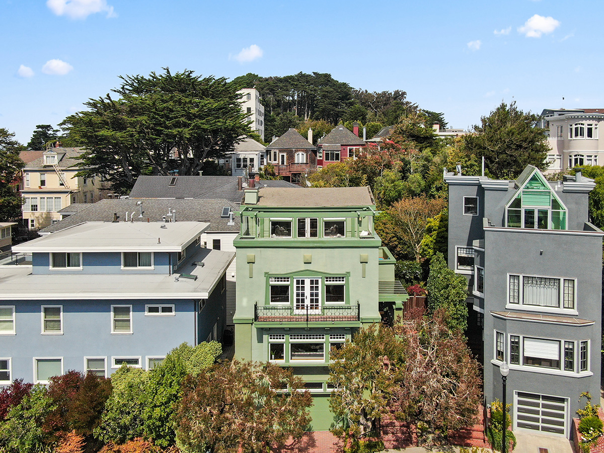 Front exterior view of 4 Ashbury Terrace near Cole Valley in San Francisco, sold by John DiDomenico