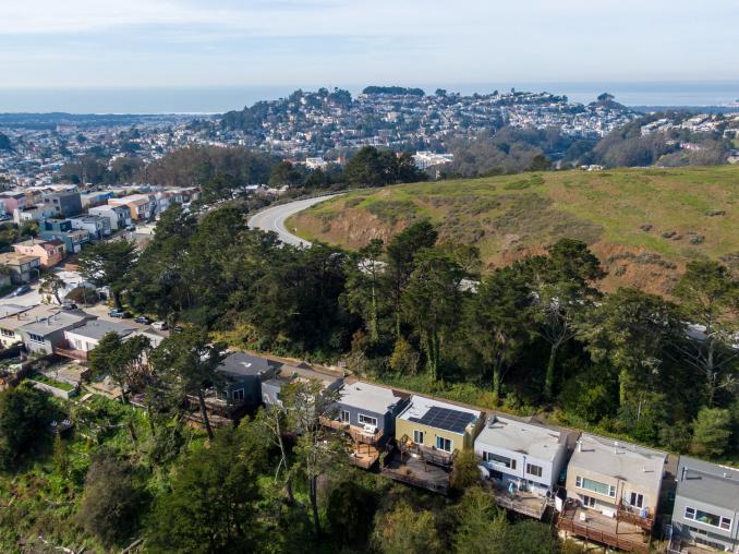 Property Thumbnail: Aerial view showing the homes elevated location new Twin Peaks