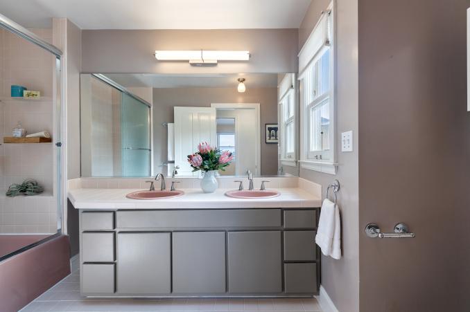 Property Thumbnail: Bathroom with two sinks