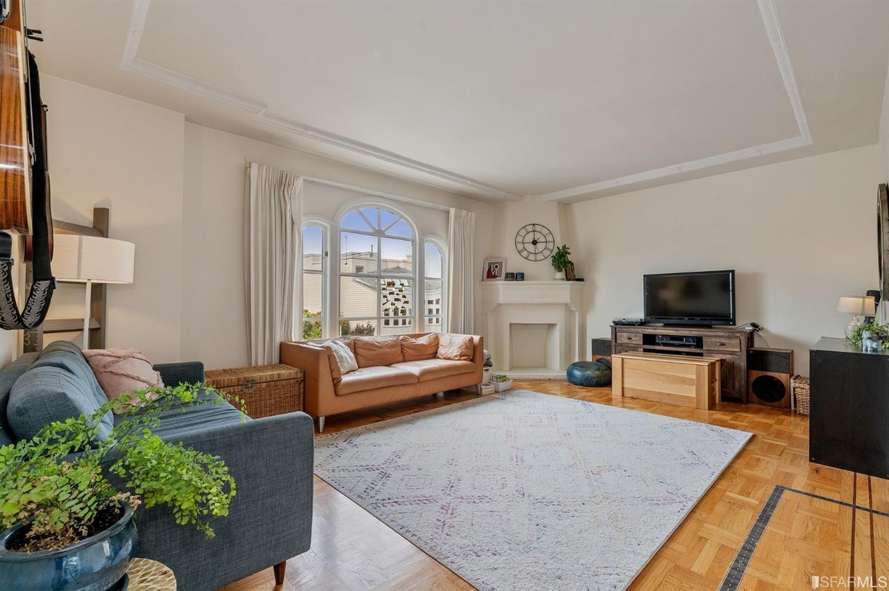 Property Photo #1