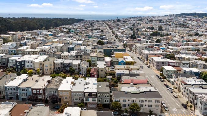 Property Thumbnail: Aerial view of 719 18th Avenue, showing the proximity to Ocean Beach and Golden Gate Park
