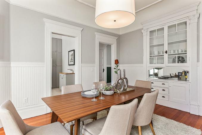 Property Thumbnail: Dining room built-in cabinets and crown moulding 